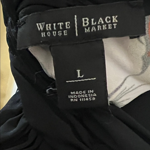 White House Black Market Red and Black Floral Blouse - Picture 2 of 6